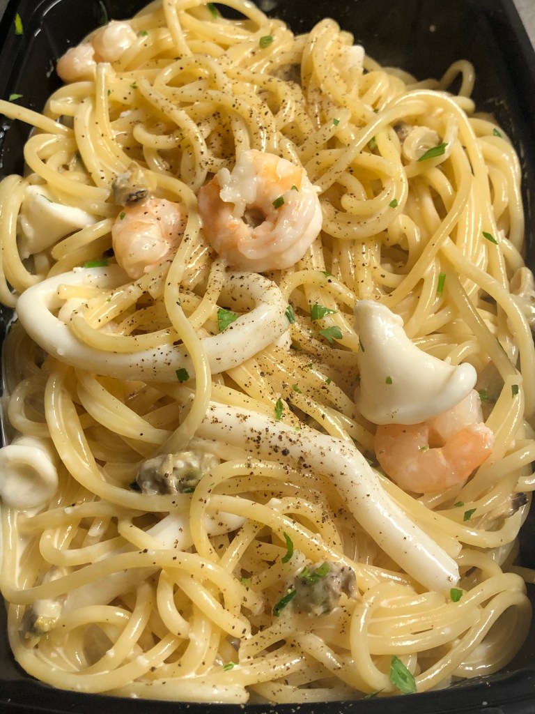 Spaghetti Fish in white creamy sauce (clams, prawns, tiger prawn and calamari £10.95