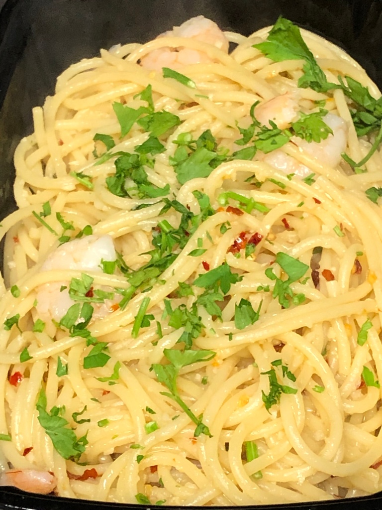 Spaghetti Gambero with prawns, chillie and garlic sauce £9.95